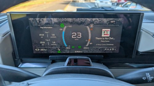 GM, GM thinks subscriptions could make more money than selling cars