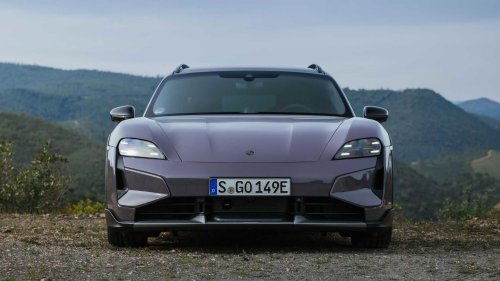 10 modern cars that make the Bugatti Veyron look like a lightweight