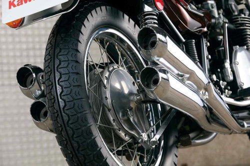 カワサキ「900SUPER4（Z1）」｜世界最速・戦国期に生まれ王座に君臨し続けた究極【KAWASAKI Z大全】