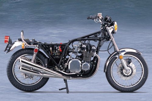 カワサキ「900SUPER4（Z1）」｜世界最速・戦国期に生まれ王座に君臨し続けた究極【KAWASAKI Z大全】