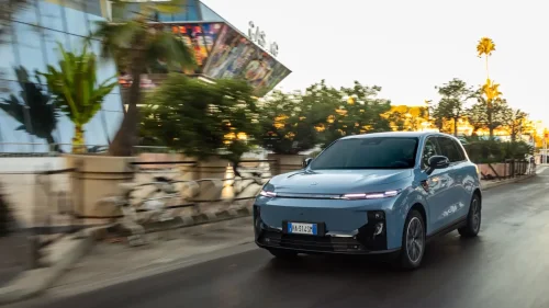 Confirmado: la marca china Leapmotor fabricará sus coches en la planta de Figueruelas, Zaragoza, a partir del segundo semestre de 2026