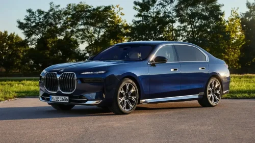 Adiós a la conducción autónoma. BMW decide prescindir del nivel 3 en el nuevo Serie 7 y bajar un escalón al nivel 2, que es más económico