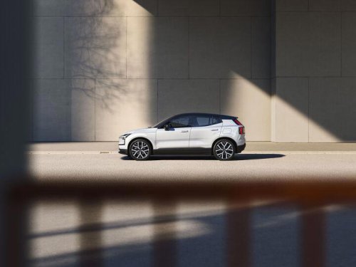 Volvo EX30 gains new base model, improved technology