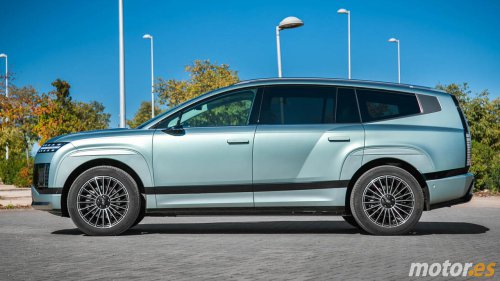 Cuesta la mitad que un Mercedes o BMW y es igual de bueno, el IONIQ 9 baja 5.700 € y deja a sus rivales sin argumentos