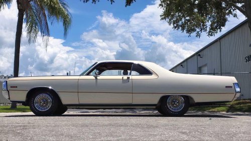 Chrysler 300 Hurst: The forgotten 440 TNT muscle luxury coupe