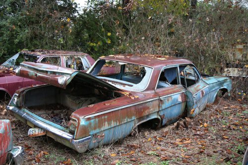 Las joyas del desguace de Collins Auto Salvage en Auburn, Georgia