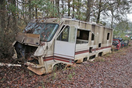 Las joyas del desguace de Collins Auto Salvage en Auburn, Georgia