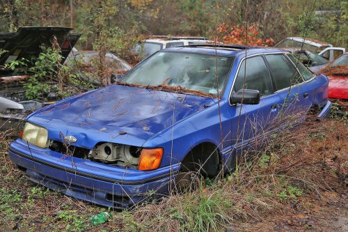 Las joyas del desguace de Collins Auto Salvage en Auburn, Georgia