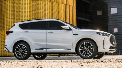 Más potente, con etiqueta ECO y deportivo, el nuevo rival del EBRO S800 ya tiene precios en España