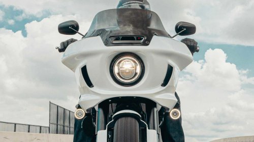 The Harley cruiser that nails comfort, presence, and long-distance confidence