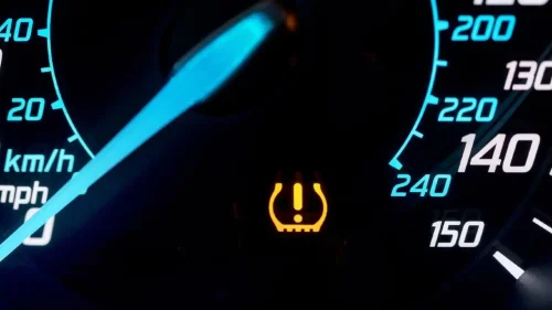 Expertos avisan de que los sensores de presión de los neumáticos pueden servir para monitorizar tu coche