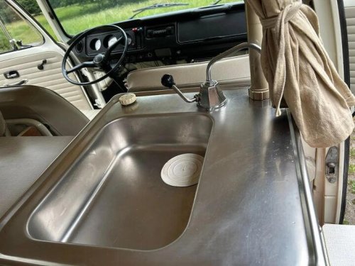 1971 Volkswagen camper van
