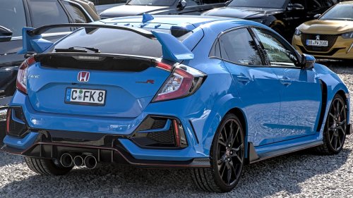 20 manual-transmission cars for the 18% of Americans who can drive stick