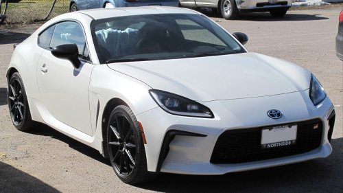 20 manual-transmission cars for the 18% of Americans who can drive stick