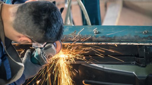 $500K engine swap fraud lands resto shop owner with 60 years behind bars