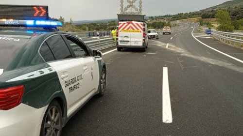 La DGT no tuvo en cuenta un pequeño detalle de la baliza V16 que la puede hacer completamente inútil