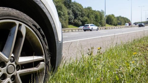La DGT no tuvo en cuenta un pequeño detalle de la baliza V16 que la puede hacer completamente inútil