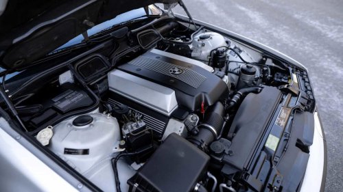 The E38 BMW 7 Series was a technological masterpiece