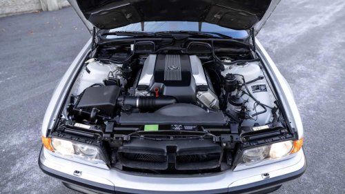 The E38 BMW 7 Series was a technological masterpiece