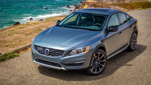 Volvo, Volvo S60, Volvo S60 Cross Country: The luxury sedan that can handle off-road