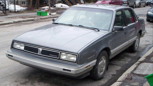The 1988-1989 Pontiac 6000 STE was an American all-wheel drive sport sedan