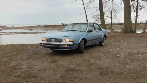 The 1988-1989 Pontiac 6000 STE was an American all-wheel drive sport sedan