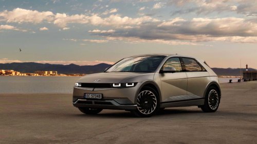 3-year-old cars and SUVs with huge depreciation worth buying right now