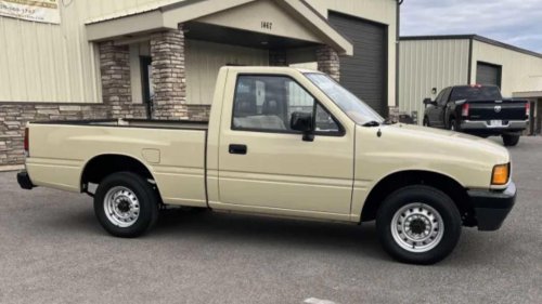 Isuzu, The last carbureted vehicle ever sold in the US: 1994 Isuzu pickup