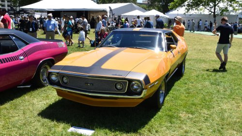 12 classic muscle cars that still turn heads everywhere