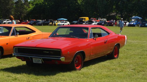 12 classic muscle cars that still turn heads everywhere
