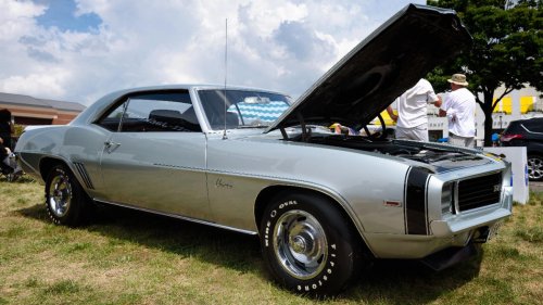 12 classic muscle cars that still turn heads everywhere