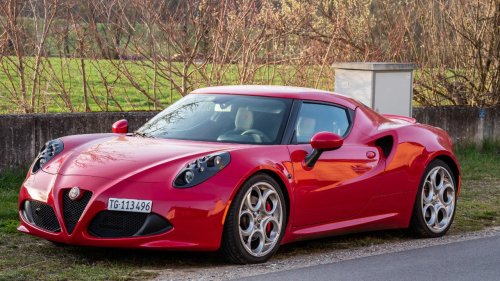 10 cars that still feel modern years after production ended