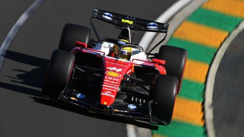 Russell marca el ritmo; problemas para Sainz y Alonso no se rinde mientras continúa el calvario de Aston Martin