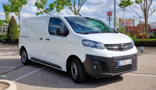 Furgonetas eléctricas a precios de diésel: la nueva campaña de Stellantis con sus vehículos comerciales en España