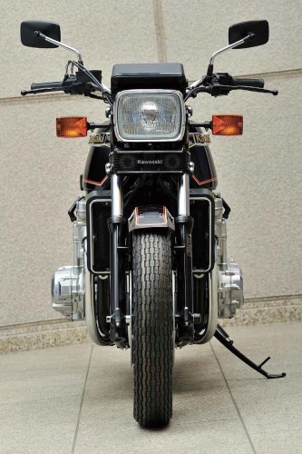 カワサキ「Z1300」｜「Z1の次」を狙って造られた6気筒のモンスターZ【KAWASAKI Z大全】