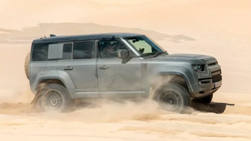 Land Rover sigue trabajando en un Baby Defender completamente eléctrico con capacidad para llegar a cualquier parte