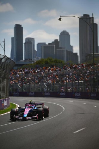 Mercedes | Lo más surrealista: El Mercedes de Andrea Kimi Antonelli desprende un ventilador y Lando Norris rompe alerón