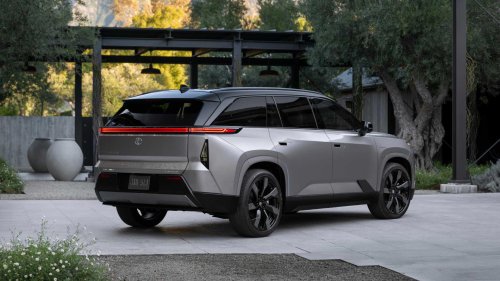 2027 Toyota Highlander gallery: Interior and exterior images