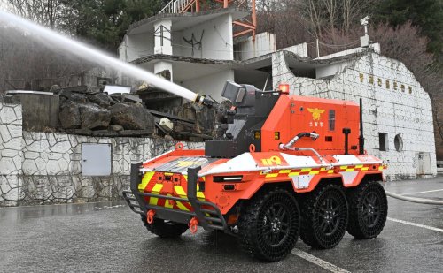 Hyundai, Hyundai presume con sus robots bomberos que ya trabajan apagando incendios en Corea del Sur