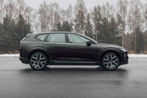 2027 Volvo EX60 ride: Processor-powered family SUV