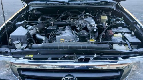 Legendary Toyota 3RZ-FE engine: 300,000 mile reliability