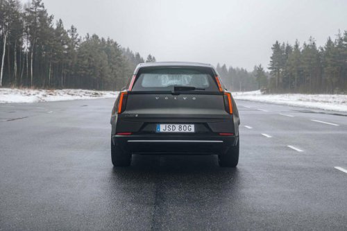2027 Volvo EX60 ride: Processor-powered family SUV