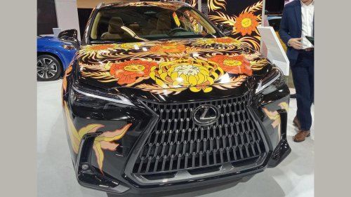 10 roomy luxury hybrids that maximize MPG and comfort