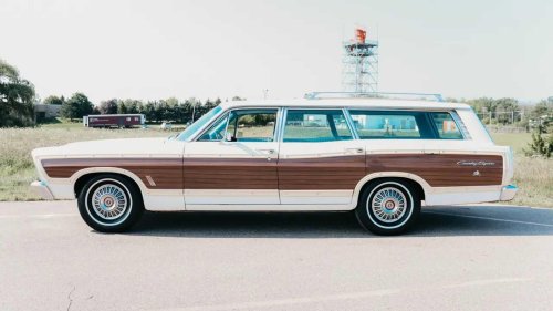 Ford, Ford's station wagon that had muscle car power in the 1960s