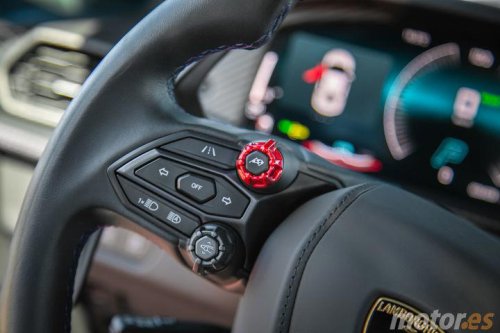Tras probar el nuevo Temerario de Lamborghini me he convertido en un defensor de los deportivos híbridos, te cuento por qué