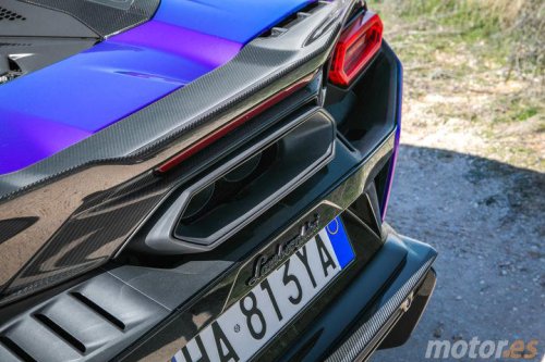 Tras probar el nuevo Temerario de Lamborghini me he convertido en un defensor de los deportivos híbridos, te cuento por qué
