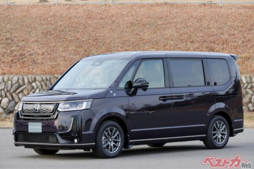 7500rpmまで吠える名機VTEC! 5代目「プレリュードSiR」と現行を乗り比べるとどう感じる?