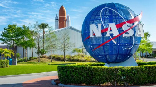 Senate lays out its biggest plans for NASA in years, accelerating moon race and delaying ISS termination
