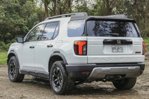 ホンダが北米生産の「アキュラ・インテグラ」とSUV「ホンダ・パスポート」を導入 左ハンドル車のまま発売