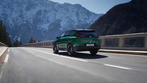 Stellantis ups its new PHEV powertrain rating by 30 HP without any clear changes